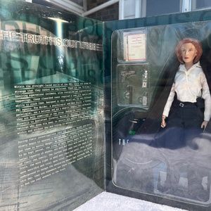 X Files Agent Scully Sideshow Collectibles 12” Doll